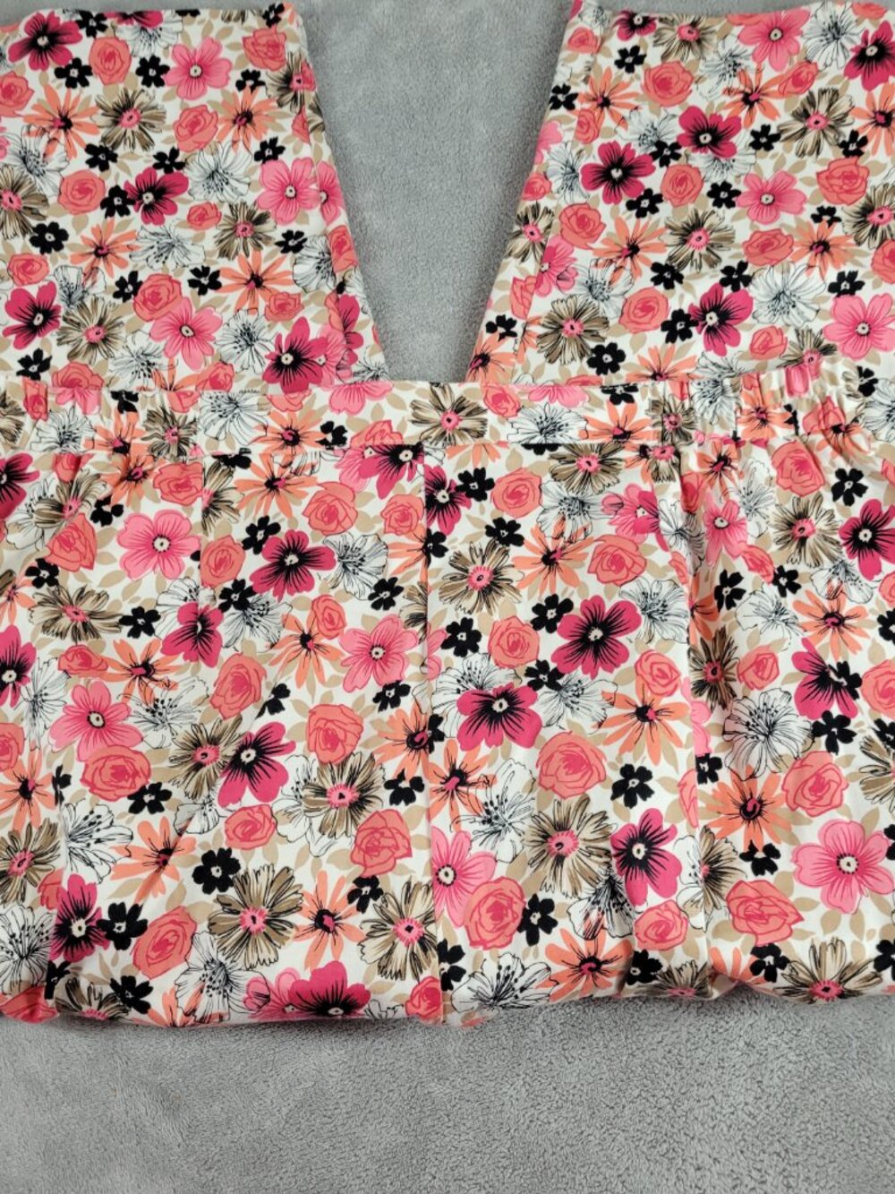New York Clothing Co Floral Capri Pants Size 22W Black Pink Slit FLO233E - Picture 7 of 10